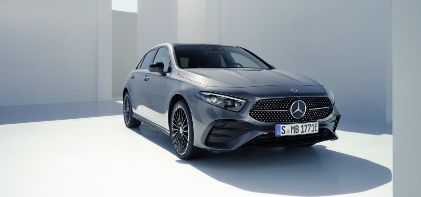 Al debutto Nuova Mercedes-Benz Classe A 2023, evoluzione quotidiana