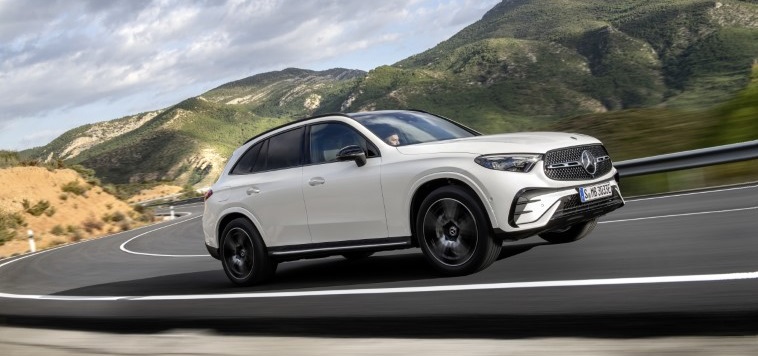 Dinamica, potente ed esclusivamente elettrificata. Nasce la Nuova generazione di Mercedes-Benz GLC