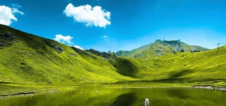 Con Simone Moro esploriamo anche gli Appennini. Vivi la Montagna ci porta sul Monte Cimone.