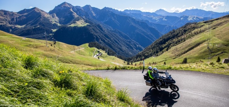 Torna il motoraduno Autotorino BMW Motorrad: una giornata che unisce passione, divertimento e cibo a km0