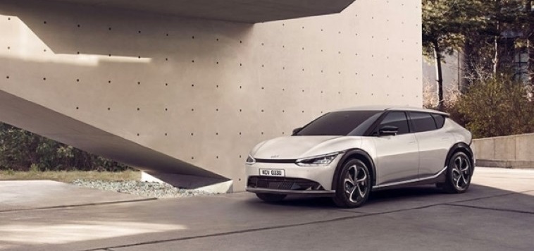 Kia presenta nuova EV6: il primo veicolo full electric del marchio con autonomia di oltre 500 km