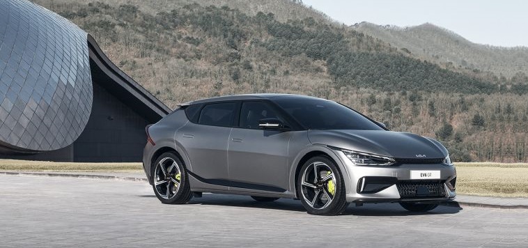 Kia EV6 premiata Auto dell’Anno 2022. È la prima auto elettrica, per una vittoria senza precedenti