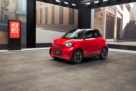 Nuova smart #2, torna l&rsquo;iconica due posti: ora 100% elettrica, sicura e tecnologica