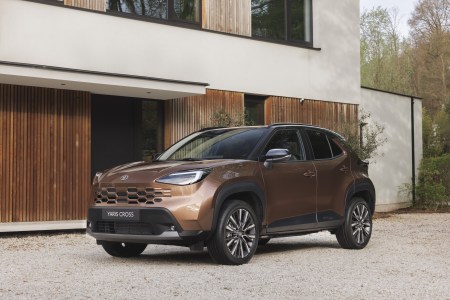 Nuova Toyota Yaris Cross: stile, tecnologia e prestazioni Full Hybrid. Scoprila nelle sedi!