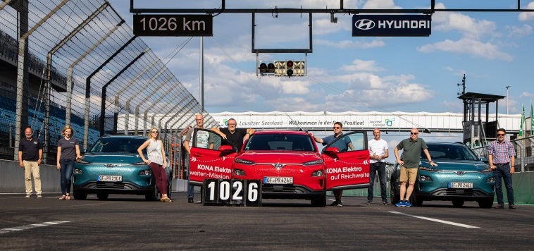 Kona Electric da record: superati i 1000 km di autonomia 100% elettrica con una sola carica.