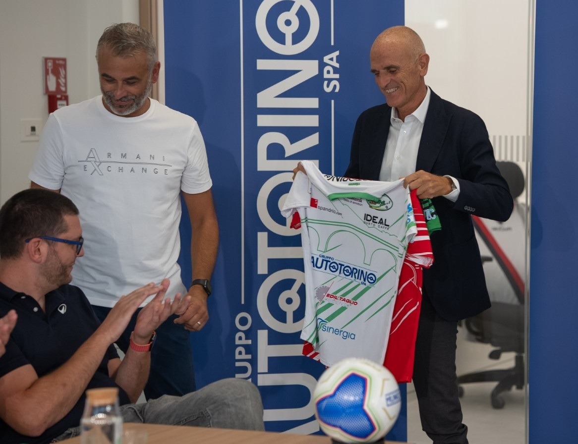 20250911_-_MGM_2000_presentazione_stagione_2025-26_Serie_A2_Elite_Calcio_a_5_Autotorino_2_cut_